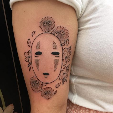 No face mask with soot sprites, Studio Ghibli inspired piece for Nikki! Thank you so much for visiting, it was a pleasure to chat about the… No Face Mask Tattoo, Small No Face Tattoo, No Face Small Tattoo, Face Mask Tattoo, Soot Sprite Tattoo Design, Soot Sprite Matching Tattoo, Totoro Sprites Tattoo, No Face Mask, Sprites Studio Ghibli