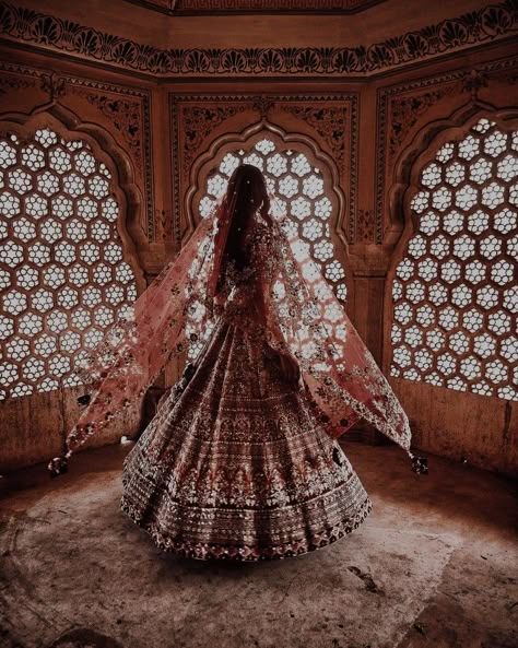 Indian Aesthetic Wallpaper, Indian Wedding Aesthetic, Royal Indian, Desi Vibes, Desi Love, Queen Aesthetic, Desi Aesthetics, Royalty Aesthetic, Asian Aesthetic