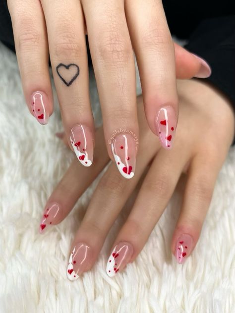 Valentines Day Nails Acrylic Almond, Valentines Nails Almond Shape, Grey Nails Ideas, Valentines Day Nails Almond, Cupid Outfit, Cupid Halloween Costume, Cupid Halloween, Ombre Nails Tutorial, Short Red Nails