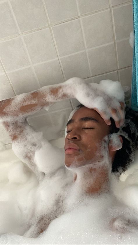 Self Care Aesthetic Ideas Men, Black Men Self Care Aesthetic, Get Clear Skin, Skin Clear, Spa Day At Home, Healthy Lifestyle Inspiration, Black Boys, Pretty Men, Spa Day