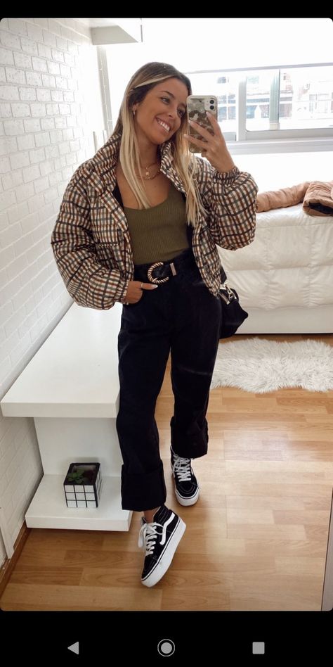 Outfits With Platform Vans, Vans High Tops Outfit Women, Vans Sk8 Hi Outfit Woman, Vans Women Outfit, Van High Tops Outfit, Platform Vans Outfit, Vans Sk8 Hi Outfit, High Top Vans Outfit, Sk8 Hi Outfit