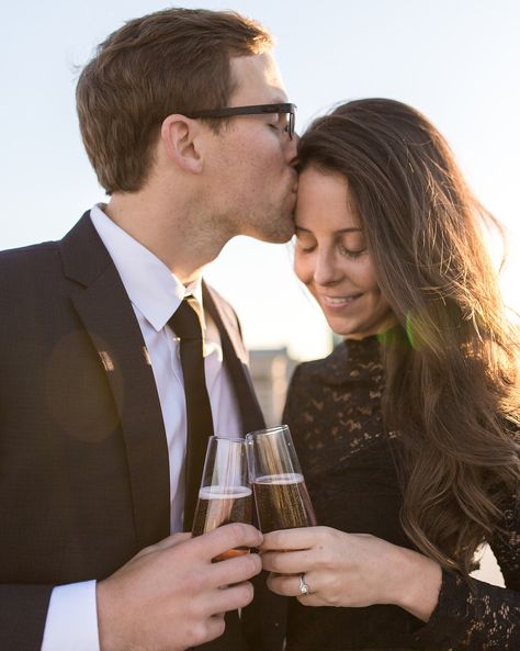 Couple Champagne Photo, Engagement Champagne, Couples Chair, Couples Pics, Bottle Of Champagne, City Shoot, Family Engagement, Engagement Inspo, Professional Photos