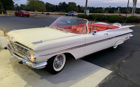 Impala Car, Chevrolet Impala Convertible, Austin Martin, Impala Convertible, Carros Retro, Studebaker Trucks, Retro Auto, Chevy Classic, Cool Old Cars