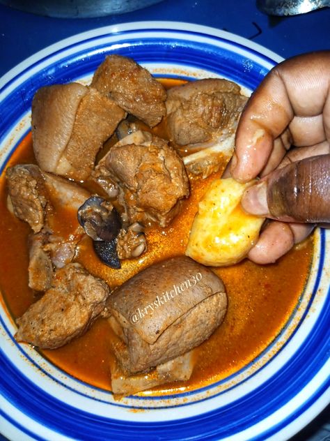 Ghana Fufu, Light Soup, Light Soups, Star Chef, African Home Decor, Pot Roast, Food Design, Decor Kitchen, Finger Foods