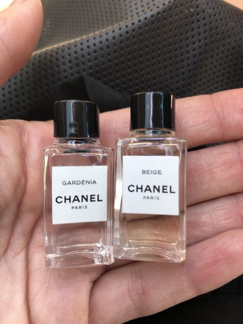 My client from Germany came to see me one day and the perfume she was wearing smelled so nice and I asked her what it was and she said Chanel Beige. It smelled so lovely. Today she stopped by to see me and brought me two mini dabbers. I’m so excited!! I love unique perfume and I get to enjoy these two lovely fragrances now!!❤️❤️❤️ Chanel Gardenia, Mini Perfume Bottles, Perfume Business, Perfume Tester, Mini Perfumes, Unique Perfume, Luxury Things, Perfume Testers, Dream Reality