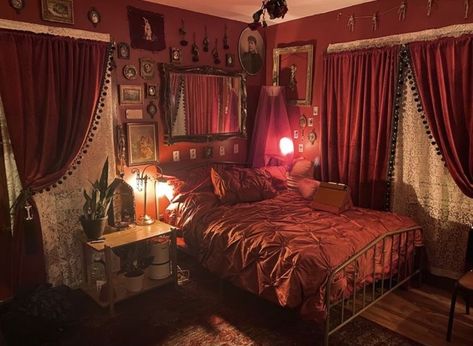 Vamp Room Decor, Red Whimsigoth Bedroom, Whismgothic Room, Love Core Room, Red Rooms Bedroom, Vampire Bedroom Aesthetic, Whimsigoth Room Decor, Southern Gothic Bedroom, 1800s Bedroom