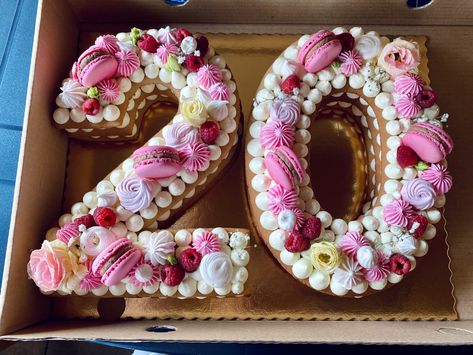 20 Number Cake, Number 20 Cake, 20birthday Ideas, 21 Number Cake, 20th Birthday Ideas Decoration, 20th Birthday Cake, Bestie Forever, 20th Bday, 60th Birthday Party Decorations