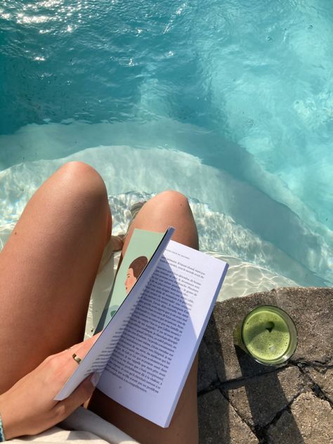 🍵 Book On The Beach Aesthetic, Summer Alone, Summer Travel Aesthetic, Cottagecore Nature, Mountains Hiking, Spring Inspo, Pool Day, Summer Goals, Summer Pool