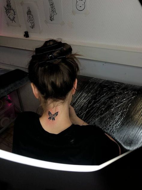 Butterfly On Neck Tattoo, Butterfly Tattoo On Neck, Learn Basic Japanese, Butterfly Neck Tattoo, Nape Tattoo, Henna Style Tattoos, Cute Bios, Simple Tattoos For Guys, Song Kang