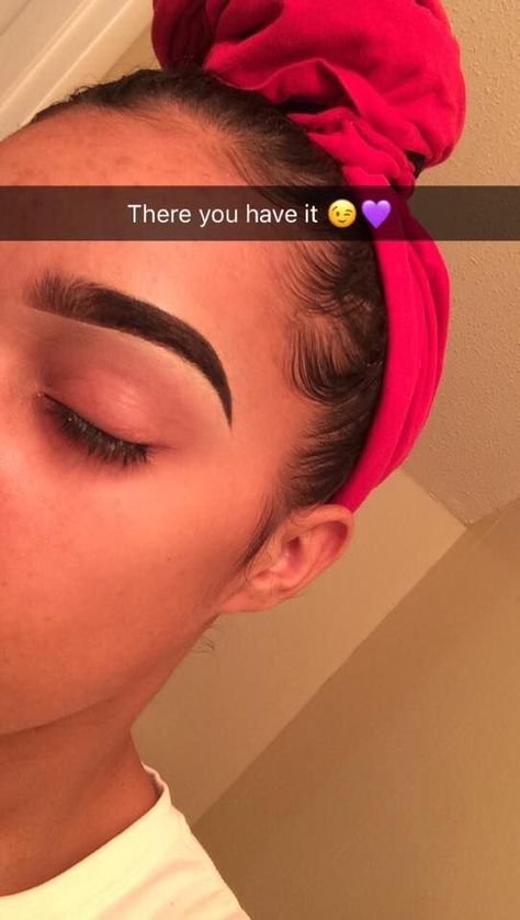 Shape Your Eyebrows, Face Threading, Eyebrow Makeup Tips, Eyebrows On Fleek, Best Eyebrow Products, Perfect Eyebrows, Eyebrow Shape, Lashes Makeup, Eyebrow Makeup