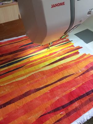 Sunset Quilt Ideas, Quilt Applique Ideas, Landscape Quilts Ideas, Scrap Quilts Patterns Leftover Fabric, Art Quilts Ideas, Fabric Art Tutorials, Improv Piecing, Embroidered Trees, Abstract Quilts