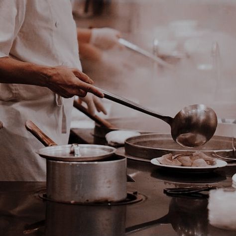 Professional Chef Aesthetic, Chef Aesthetic Girl, Cooking Chef Aesthetic, Culinary Arts Aesthetic, Juniper Hill Devney Perry, Culinary School Aesthetic, Starts With Us Aesthetic, It Starts With Us Aesthetic, Knox Eden