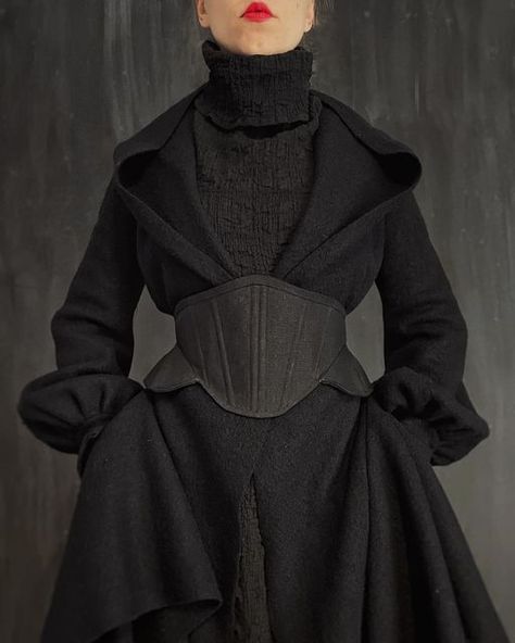 NUIT on Instagram: "Our Tournure Coats in Wool and Crinkled Turtleneck Dresses are going into production this week, so look out for those to ship soon! The Contour Corset Belt is in stock and ready to ship! #nuitclothing #update #fw2022 #outnow" Corset Turtleneck, Elizabethan Era, Black Like Me, Corset Belt, Old Dresses, Wardrobe Design, Turtle Neck Dress, Plus Size Fashion For Women, Black Linen