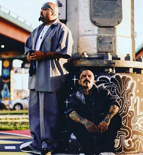 Chicano Outfits, Lowrider Clothing, Gangsta Art, Chicano Culture, Chicano Style, Estilo Cholo, Cholo Style, Chicana Style, J Black