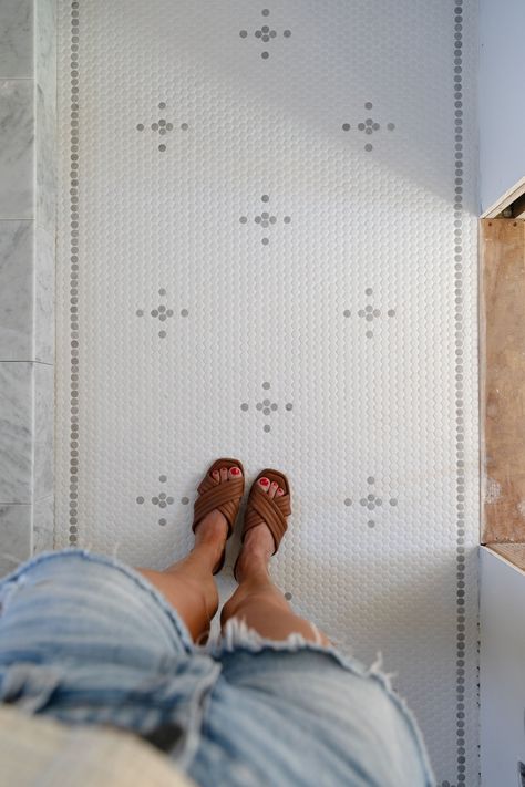 Our DIY Patterned Penny Tile Floor at the Poplar Cottage — The Grit and Polish Penny Tiles Bathroom, Penny Tile Floors, The Grit And Polish, Grit And Polish, Silver Tile, Penny Round Tiles, Penny Tile, Classic Tile, Cute Cottage