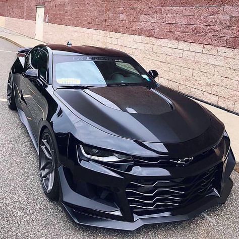 Blacked out ZL1 🔥 Carros Lamborghini, E36 Coupe, Aventador Lamborghini, Rat Rod Trucks, Camaro Car, Chevrolet Camaro Zl1, Lamborghini Veneno, Cool Sports Cars, Best Luxury Cars