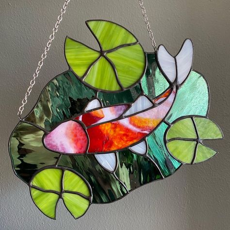 Stained Glass Nature, Glass Things, Shrink Film, Stained Glass Suncatchers, Stained Glass Crafts, Stained Glass Panel, Glass Fish, Koi Pond, Glass Ideas