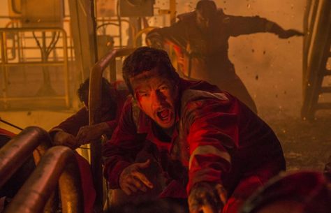 'Deepwater Horizon' starring Mark Wahlberg and Kate Hudson is a gripping disaster film. http://www.indiefilmcritic.com/deepwater-horizon-movie-review/ Peter Berg, Deepwater Horizon, Disaster Movie, Nick Offerman, Kurt Russell, Gina Rodriguez, Toronto Film Festival, John Malkovich, I Love Cinema