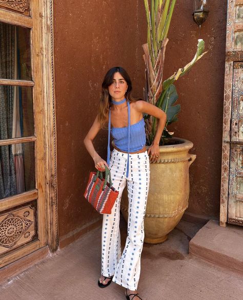 vicmontanari Italian Summer Outfits, Italy Outfits, Boho Chic Outfits, Stockholm Fashion, Chic Dresses, Outfits Women, Spring Summer Outfits, Summer Outfits Women, Chic Dress