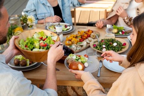 Close up people eating delicious food | Free Photo #Freepik #freephoto #food #family #happy #fun People Eating Healthy Food, Cucumber Mint Juice, Restaurant Moodboard, People Eating Food, Soup Benefits, Worship Images, Mint Juice, Food Layout, Lassi Recipe