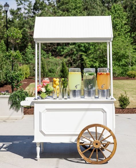 How To Create A DIY Wedding Bar For Your Reception Wedding Bar Cart, Champagne Cart, Diy Wedding Bar, Food Cart Business, Mobile Bar Cart, Wedding Drink Station, Snack Cart, Diy Bar Cart, Travel Bar