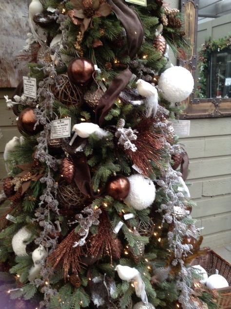 Bronze And White Christmas Tree, White And Bronze Christmas Tree, Christmas Tree Brown And White, Brown And Silver Christmas Tree, Black And Bronze Christmas Tree, White And Brown Christmas Decor, White Brown Christmas Tree, Brown White Christmas Tree, Brown And White Christmas Tree