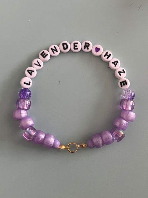 Lavender Haze Outfit Eras Tour, Midnights Accessories, Lavender Haze Friendship Bracelet, Lavender Haze Bracelet, Lavender Haze Party, Midnights Friendship Bracelet Ideas, Lavender Haze Outfit, Photos Of Taylor Swift, Taylor Swift Party