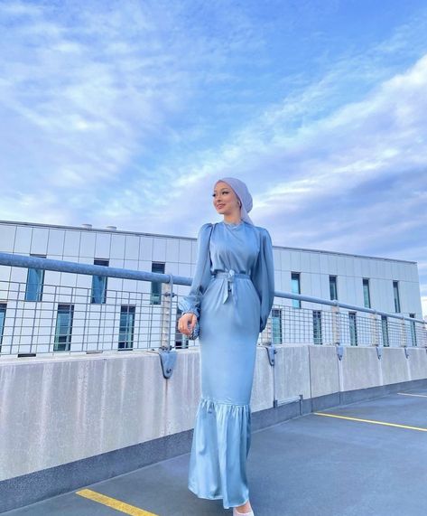 Hijab Dress Style, Inspirasi Bridesmaid, Modest Stylish Outfits, Ice Blue Bridesmaid Dress, Modest Fashion Muslim, Hijabi Dresses, Sky Blue Outfit, Muslim Women Clothing, Dresses Hijab