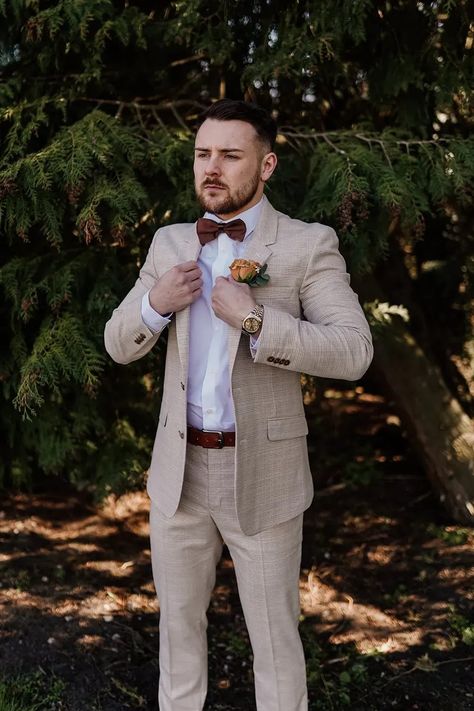 Beige Suit Bow Tie, Wedding Suits Groom Checkered, Groom Cream Suit, Groom Suit Bow Tie, Groom Suit Trends, Sage Wedding Ideas, Groomsmen Burgundy, Sam Sparks, Maroon Bow Tie