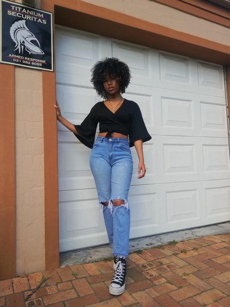 Black wrap top, Blue ripped mom jeans, Converse All Stars Platform Blue Jeans Outfit, Black Wrap Top, Jeans Converse, Blue Jean Outfits, Converse All Stars, Rip Mom, Ripped Mom Jeans, Platform Converse, Black Wrap