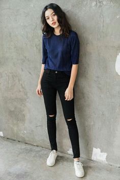 4d6e4749289c4ec58c0063a90deb3964desc40993576ri Mode Ulzzang, Western Wear Outfits, Casual College Outfits, Korean Casual Outfits, Trendy Fashion Tops, Korean Girl Fashion, Looks Black, Korean Fashion Trends, Causual Outfits