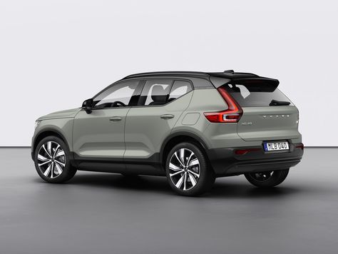 Volvo Suv, Xc40 Recharge, Volvo C40, Hybrid Trucks, Volvo Xc, Crossover Cars, Luxury Crossovers, Volvo Xc40, New Suv