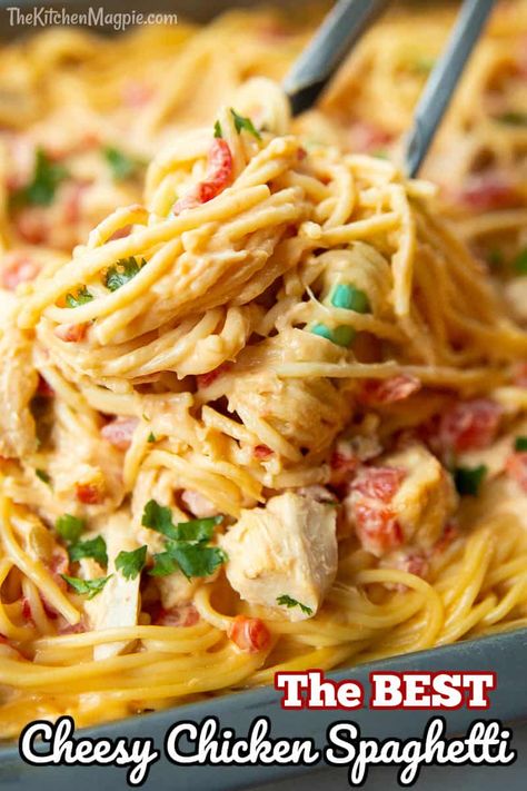 Rotisserie Chicken Spaghetti, Best Chicken Spaghetti Recipe, Baked Chicken Spaghetti, Panini Recipes Chicken, Chicken Spaghetti Recipe, Chicken Spaghetti Casserole, Cheesy Chicken Spaghetti, Chicken Spaghetti Recipes, Spaghetti Casserole