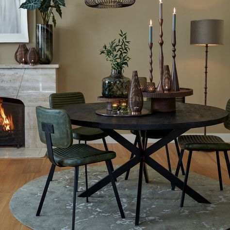 Round Dinning Table, Black Round Dining Table, Circular Dining Table, Meal Times, Timeless Furniture, Velvet Dining Chairs, Family Meal, Dining Space, Entertaining Guests