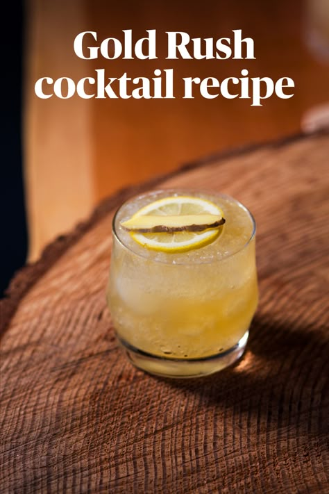 Whisky Lemon Cocktail, Honey Lemon Whiskey Sour, Lemon Whiskey Cocktail, Lemon Bourbon Cocktail, Honey Bourbon Cocktail, Jack Daniels Honey Whiskey Drinks, Honey Whiskey Cocktails, Gold Rush Cocktail, Bourbon Drinks Recipes