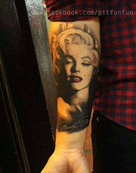 So good Monroe Tattoo, Marilyn Monroe Tattoo, Fun Tattoos, Marilyn Monroe Portrait, Men Tattoos Arm Sleeve, Queen Tattoo, Tattoo Artwork, Dope Tattoos For Women, Kuala Lumpur Malaysia