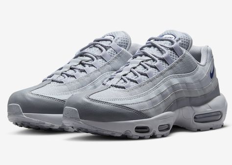 Air Max 95 Grey, Navy Logo, Grey Style, Nike Air Max 95, Air Max 95, Navy Fashion, Months In A Year, Grey Fashion, Nike Sportswear