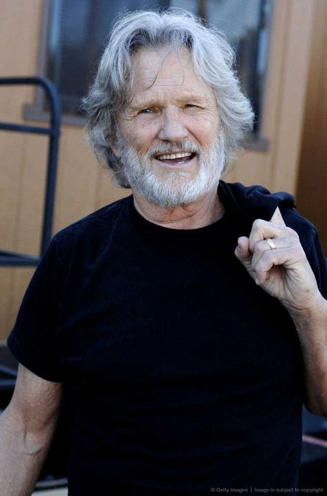 Kris Kristofferson Fan Club Me And Bobby Mcgee, Kris Kristofferson, Country Music Artists, Country Music Singers, Willie Nelson, Yesterday And Today, Folk Music, Human Connection, Music Lover