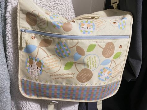 Stationary Bag, Silly Clothes, Kawaii School Supplies, Adorable Homes Game, Kinds Of Clothes, Original Bags, Sanrio Characters, Shoulder Messenger Bag, Cute Bags