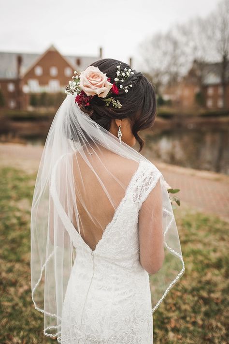 Rustic bride bouquet