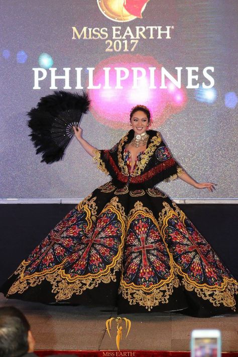 Filipiniana Gown, Modern Filipiniana Gown, Cultural Outfits, Philippines Outfit, Philippine Mythology, Traditional Gown, Modern Filipiniana Dress, Philippines Manila, Miss Pageant