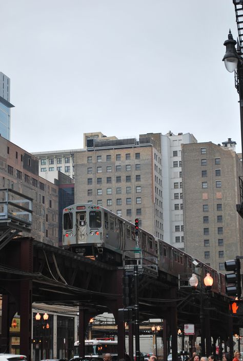 Chicago - The L South Side Chicago, Chicago Transit Authority, Chicago Aesthetic, Chicago Travel, My Kind Of Town, Chicago City, Windy City, City Aesthetic, City Girl