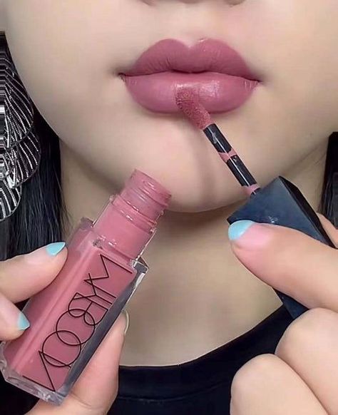 Lipstick Guide, Storybook Cosmetics, Lipstick For Dark Skin, Lipstick Tutorial, Blue Lipstick, Makeup Accesories, Waterproof Lipstick, Best Friend Quotes For Guys, Matte Lip Gloss