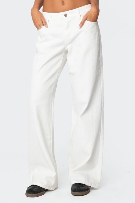 Roman Low Rise Slouchy Jeans – edikted White Low Rise Pants, White Low Rise Jeans, Low Rise White Jeans, Edikted Jeans, Low Rise Baggy Jeans, Low Waisted Jeans, Slouchy Jeans, Low Rise Pants, Jeans Low Rise