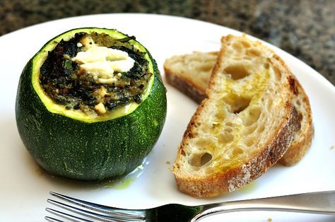 Different Squash Types, Varieties Of Squash, Squash Types, Squash Varieties, Stuffed Zucchini, Zucchini Squash, Herb Sauce, Cooking With Olive Oil, Spinach And Feta