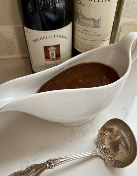 Best Red Wine Gravy Red Wine Gravy For Beef, Gravy For Prime Rib, Red Wine Beef, Brown Gravy Recipe, Wine Gravy, Red Gravy, Red Wine Gravy, Best Red Wine, Beef Gravy