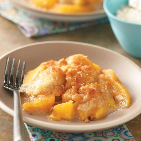 Peach Crumble Dessert Peach Crumble, Crumble Recipe, Peach Recipe, Health Desserts, Peach Cobbler, Yummy Sweets, Taste Of Home, Eat Dessert, Dessert Recipe