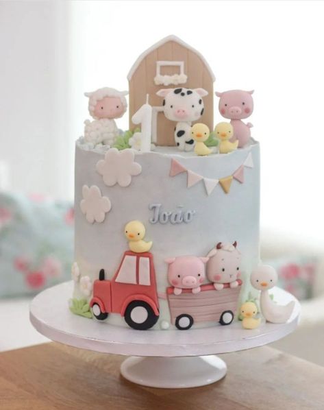 Pastel Farm Cake, Farm Animals Cake Ideas, Pastel Farm Birthday, Farm Birthday Cake Girl, Petting Zoo Cake, Farmyard Birthday Cake, Farm Animals Birthday Cake, Farm Themed Birthday Cake, Farmyard Cake