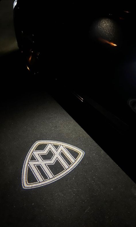 Mercedes Maybach Aesthetic, Maybach Aesthetic Wallpaper, Maybach Wallpaper, Maybach Aesthetic, Maybach Logo, Rolls Royce Dark Aesthetic, Fake Photo Sick, Maybach Music, City Palace Udaipur