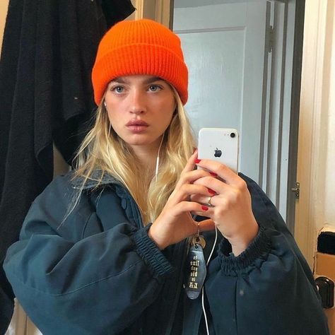 Mode Au Ski, Surfergirl Style, Beanie Outfit, Fall Fits, Winter Fits, Winter Hats For Women, Mode Inspo, A Mirror, 가을 패션